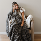 DOUBLE RUCHED FAUX FUR XL THROW BLANKETS