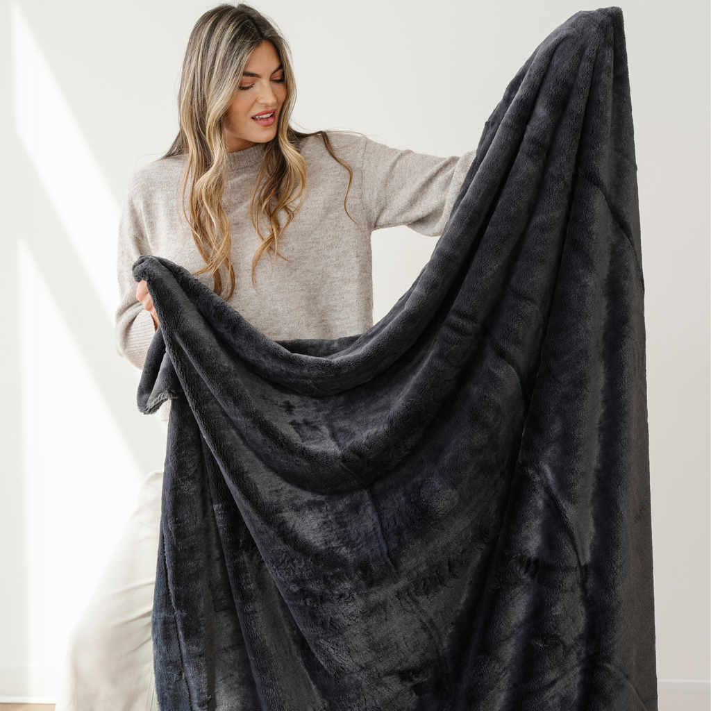 LUSH THROW BLANKETS