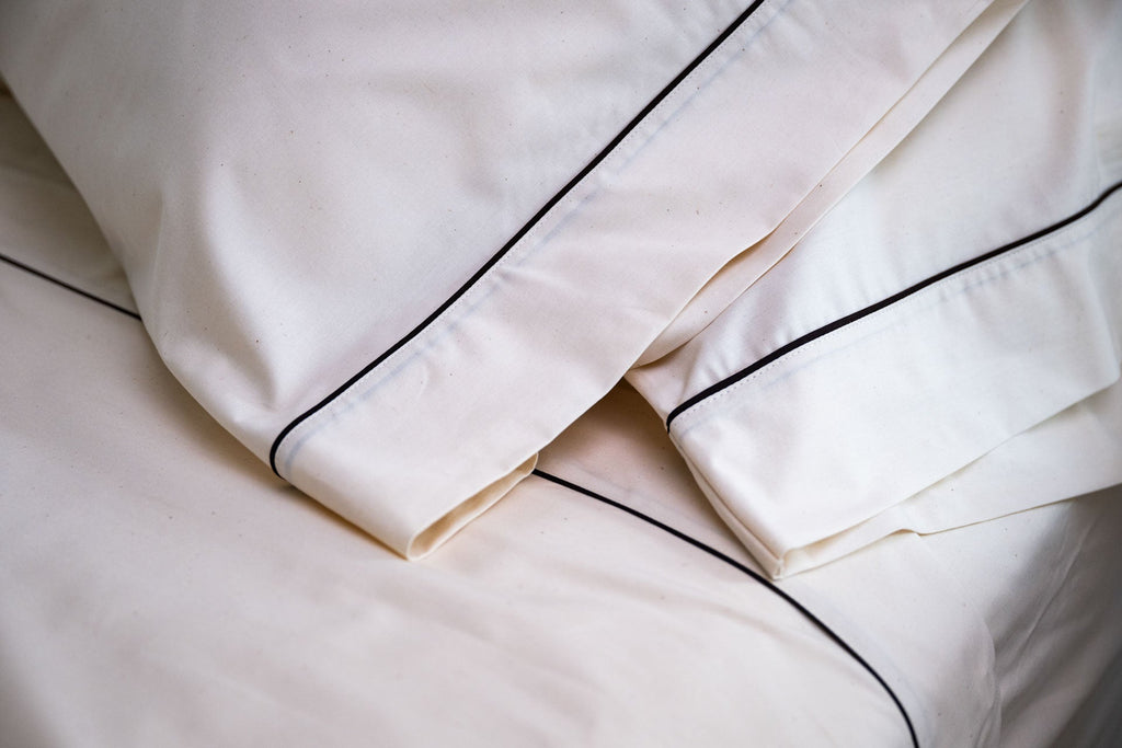 Cotton Piping Design Bed Sheet Set